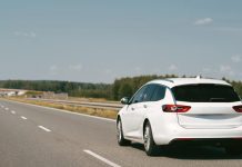 Conseils clés pour inspecter une voiture d'occasion avant l'achat